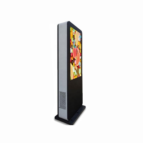 How do I use an LCD advertising machine for daily operation?